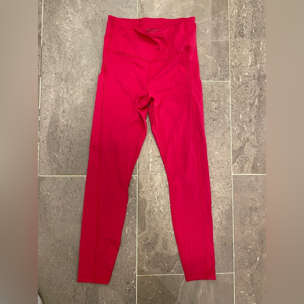 Athleta Stash Pocket 7/8th tights